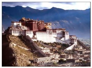 Essence of Lhasa and Nakchi Tour