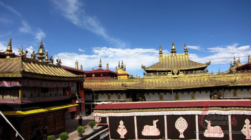 Jokhang Temple Pictures, Picture of Jokhang Temple, Tibet Travel Photos